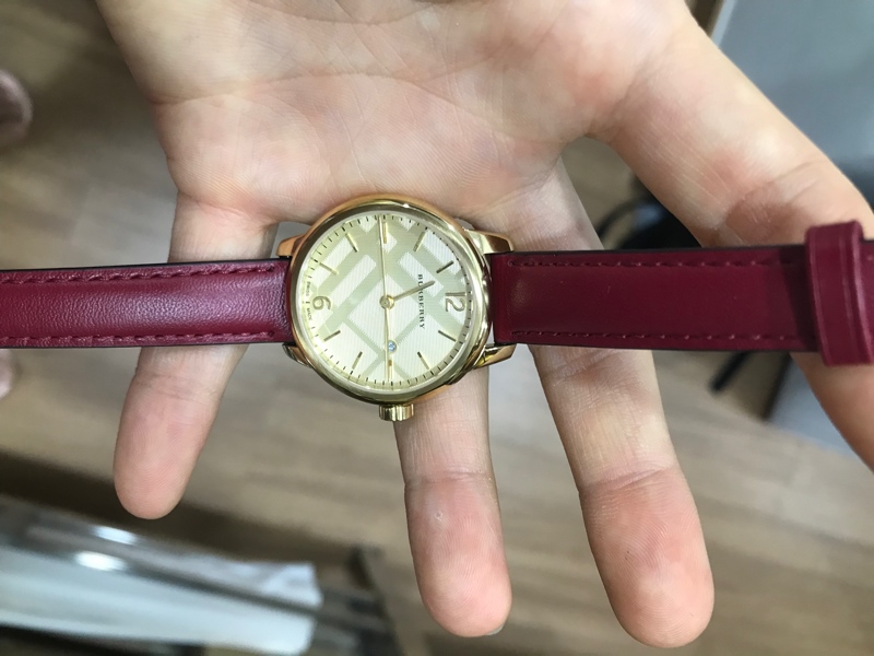 Đồng hồ BBR Quai Đỏ 26inch KG+