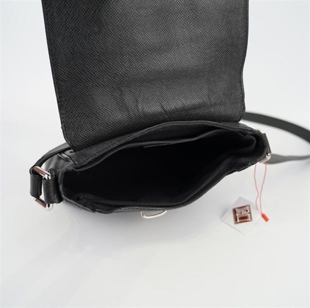 Túi LV màu đen KG+