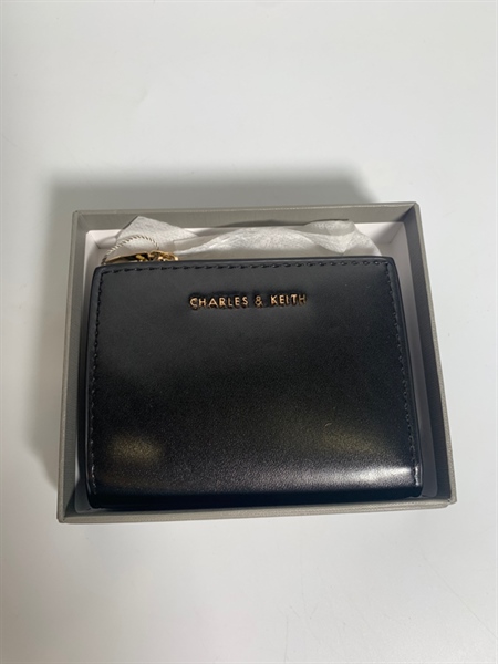 Ví Charles & Keith KG+