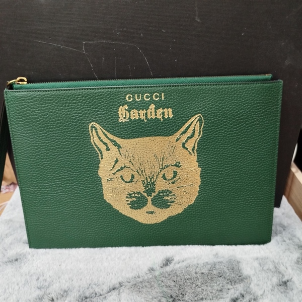 Túi Clutch GG xanh hình mặt mèo vàng ++