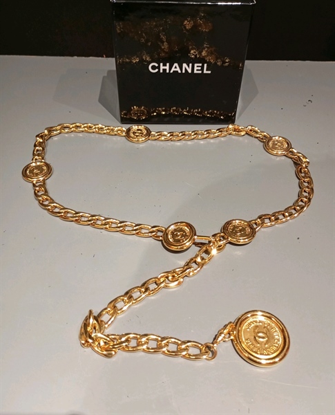 Thắt lưng Chanel xích vàng KG+