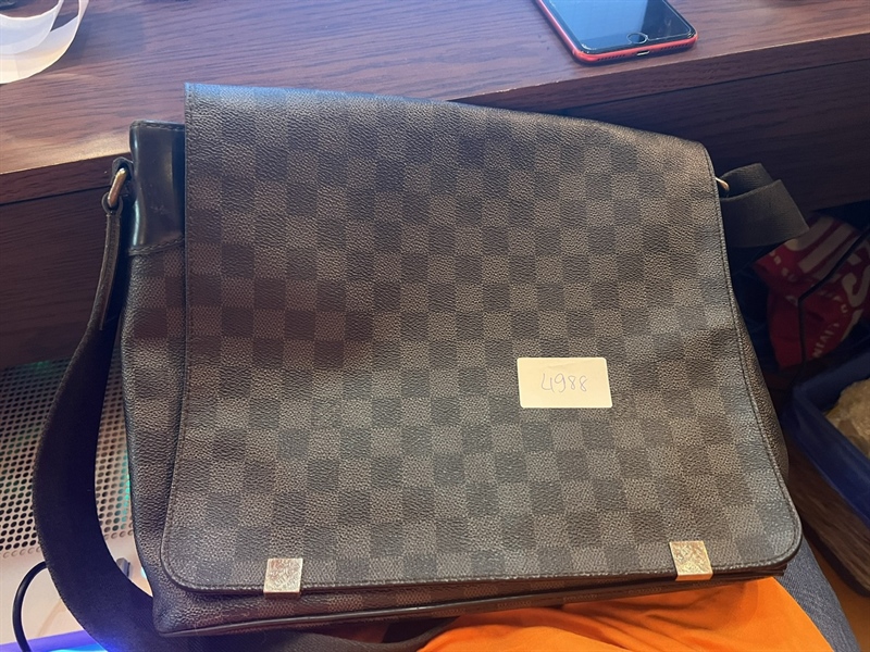 Túi LV đeo chéo ô vuông TB+