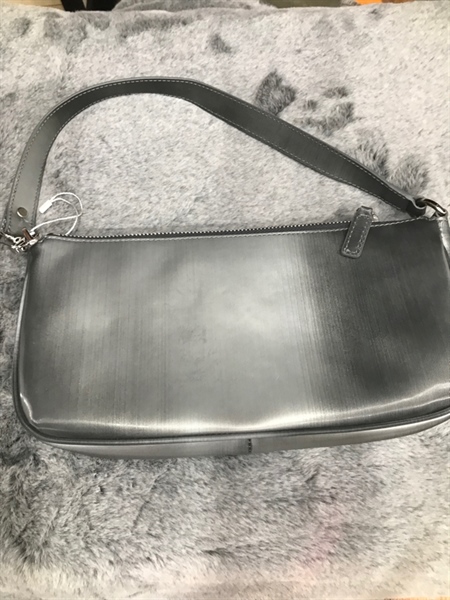 Túi xách By Far mắt mèo KG+