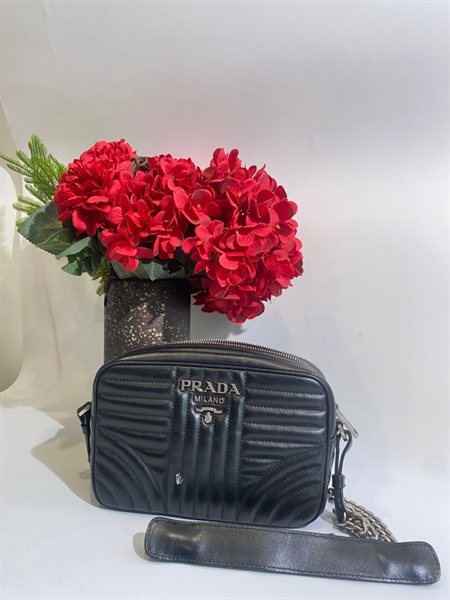Túi đen PRADA milano KG+