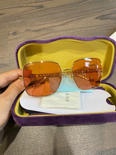 Kính Gucci trái tim KG+