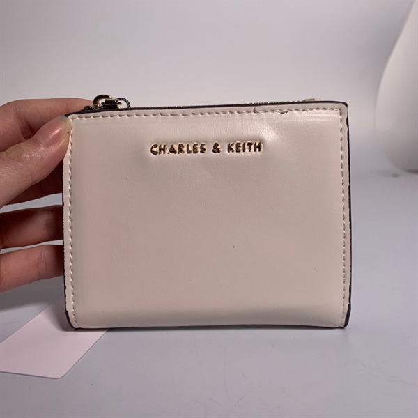 Ví Charles & Keith KG+