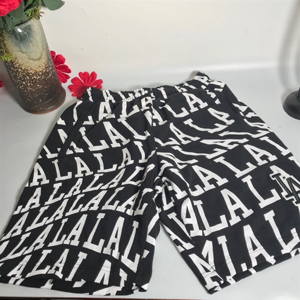 Quần LA trắng đen KG+