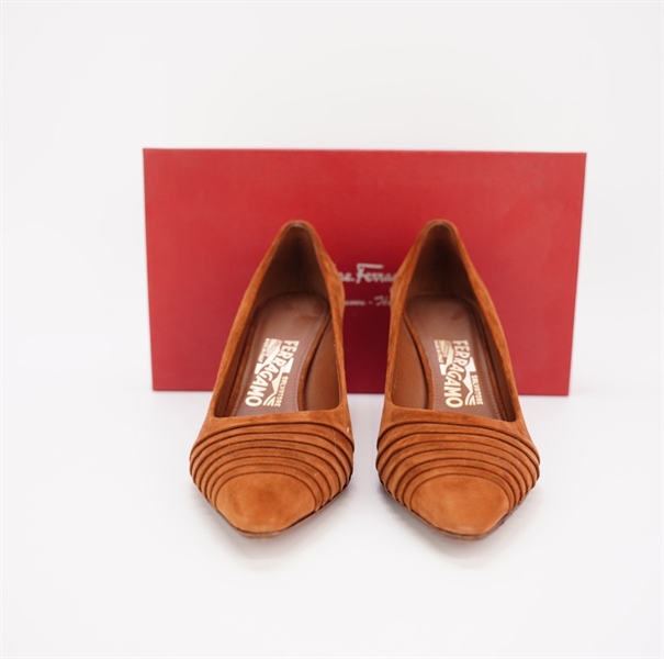 Giày Salvatore gót nhọn màu nâu KG+