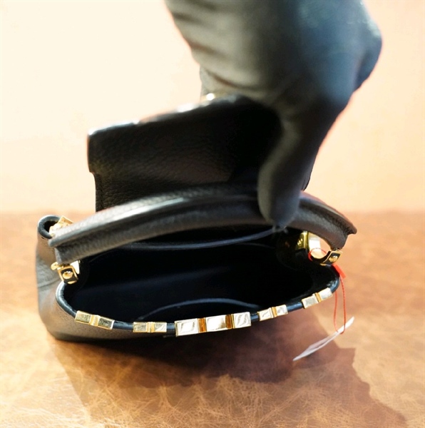 Túi LV Capu đen size small +