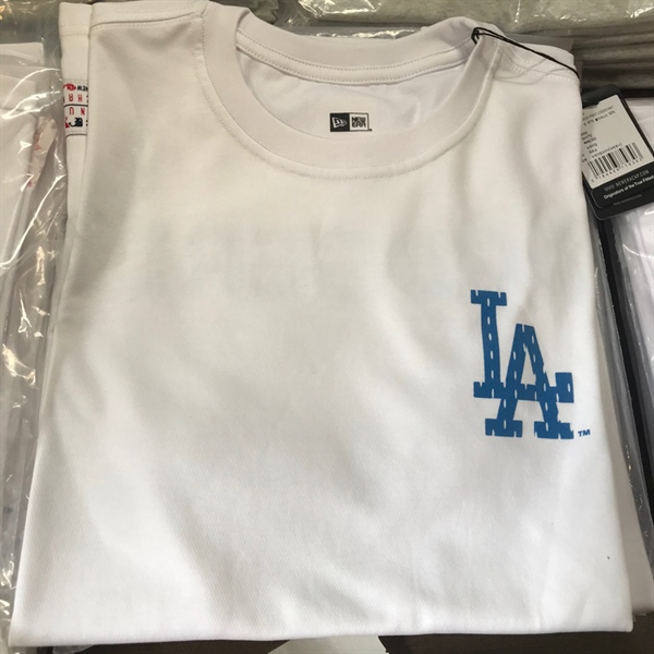 Áo thun LA chữ xanh biển M KG+