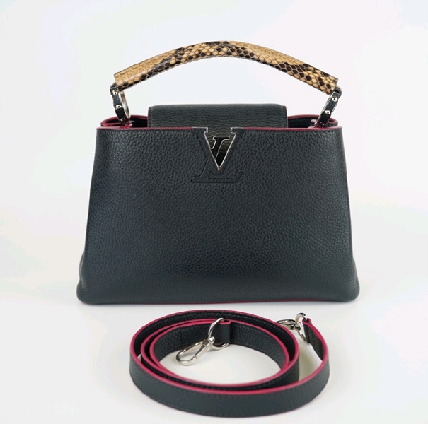 Túi LV capu đen quai trăn lòng hồng+