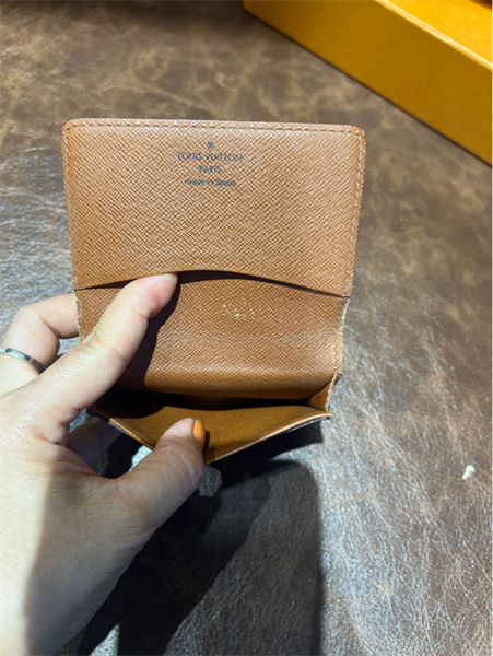 ví car LV hoa nâu +