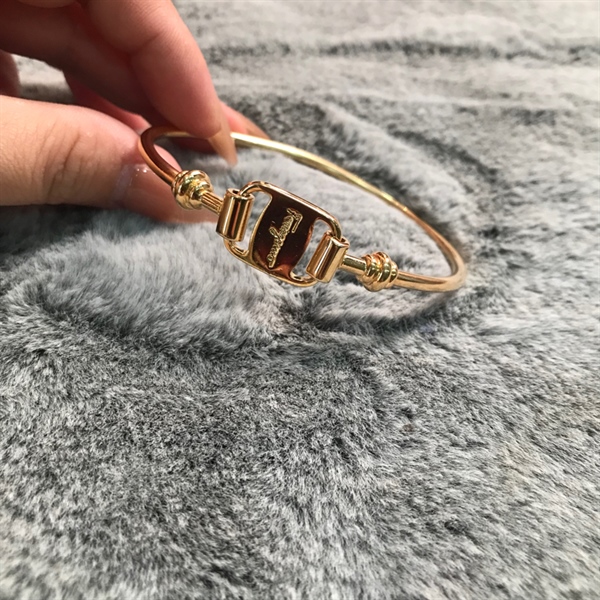 Vòng tay Salvatove vàng (ncc tặng) KG+