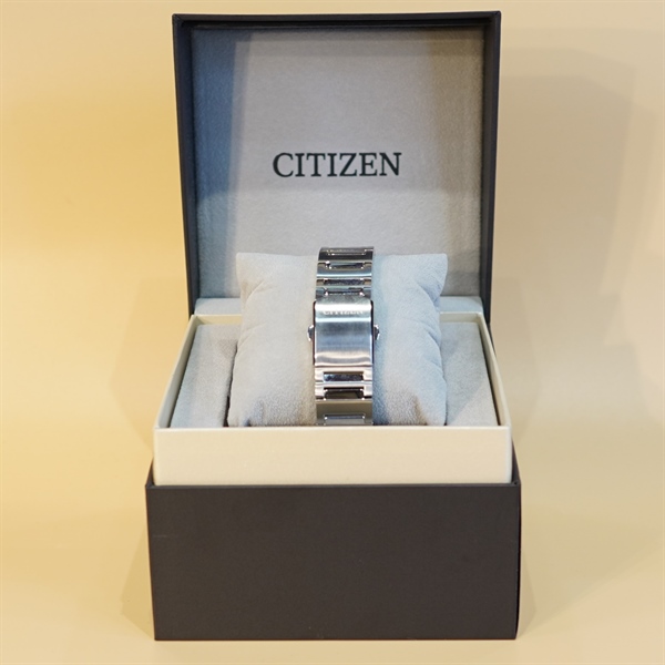 Đồng hồ nam Citizen xích lớn số đen KG+