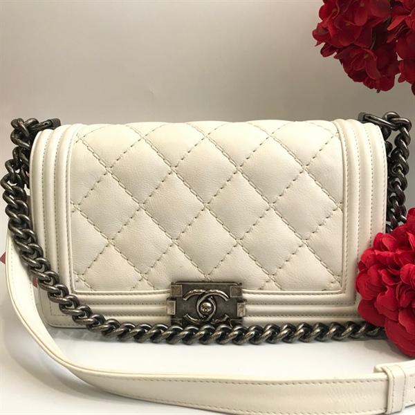 Túi Chanel Boy trắng +
