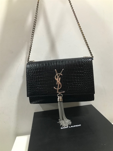 Túi YSL tua rua đen+