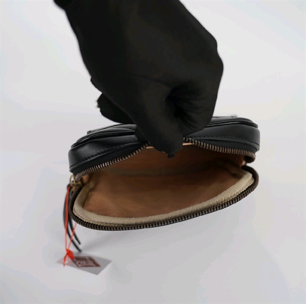 Túi GG đeo chéo + clutch màu đen KG+