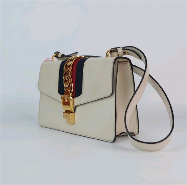 Túi GG Trắng viền xích - TB +