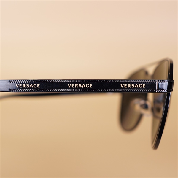 Kính Versace Đen kim loại KG+