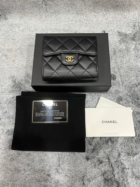 Ví Chanel đen vuông gập 3 KG+