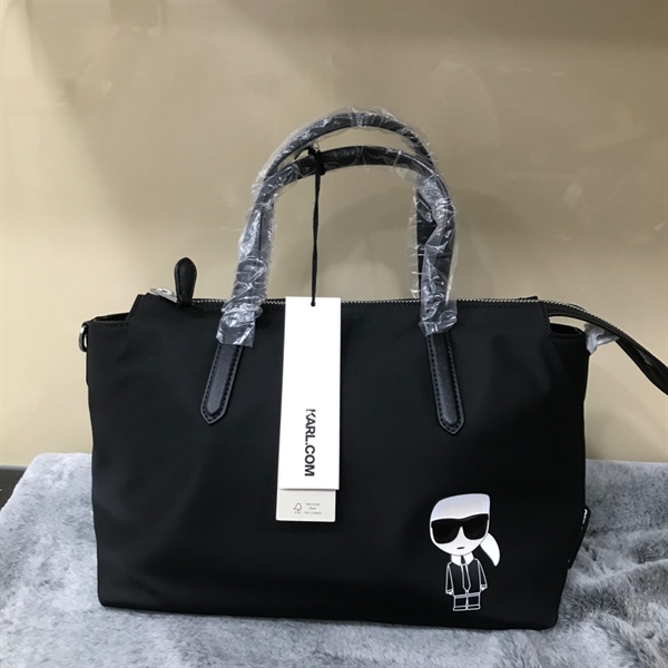 Túi Xách Karl Lagerfeld Đen Hình NGười KG+