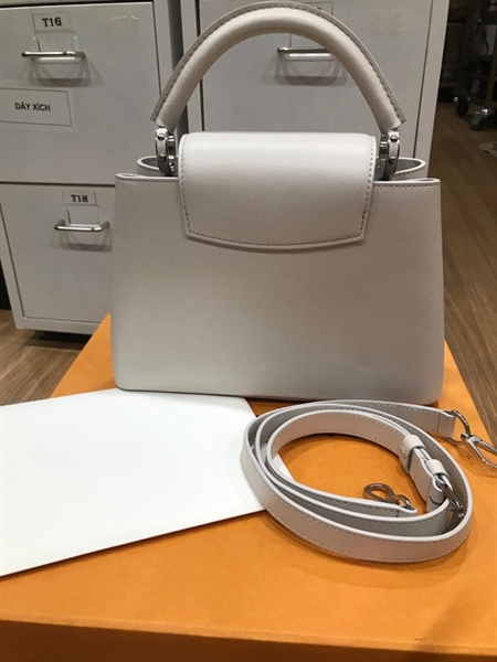 Túi LV Capu sao biển đính đá KG+