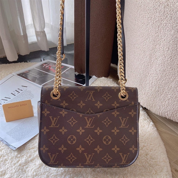 Túi LV Hoa Nâu Chữ Đen+