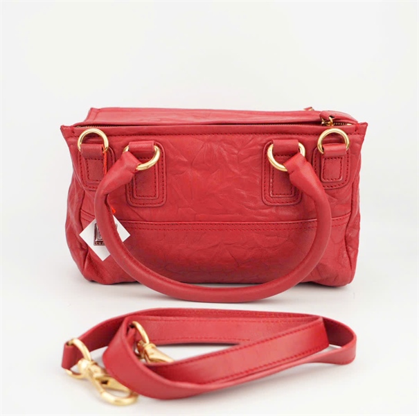 Túi Givenchy màu đỏ size 25 ++