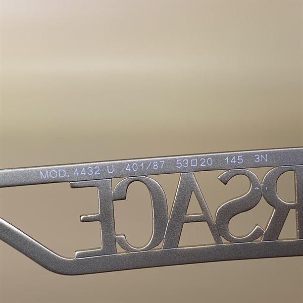 Kính Versace gọng chữ vàng KG+