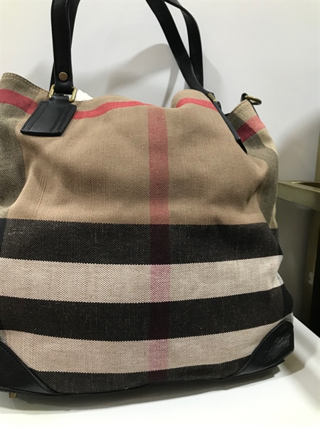 Túi Burberry Sọc Quai Đen+