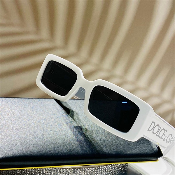Kính Dolce trắng KG+