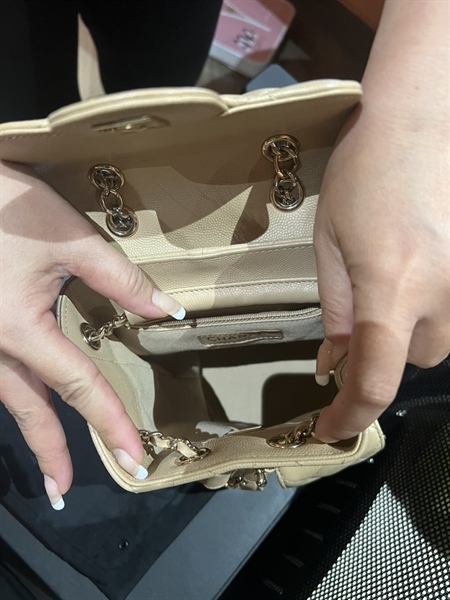 Balo Chanel mini màu nude