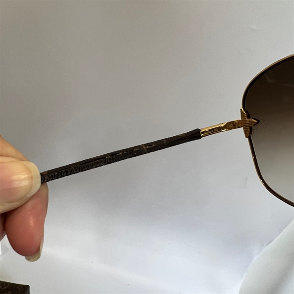 Kính LV gọng xám KG+