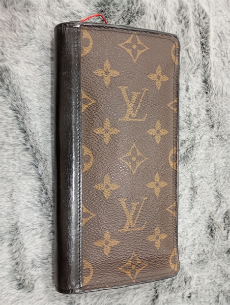 Ví LV gập đôi lưng da KG+