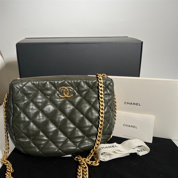Túi Chanel Hobo xanh rêu+