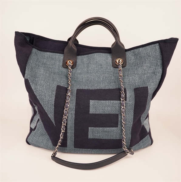 Túi Chanel màu xanh jean KG+
