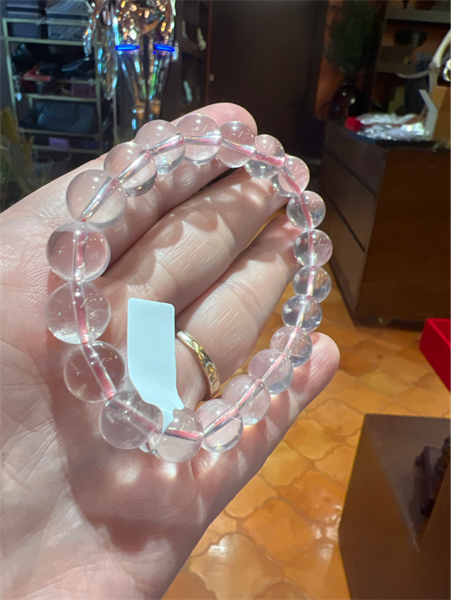 Vòng tay thạch anh hồng trong +