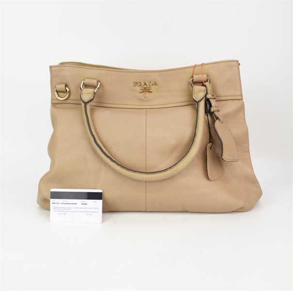 Túi Prada màu nude ánh rêu TB+