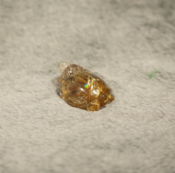 Cụ Long Quy thạch anh tóc vàng VIP 757775+