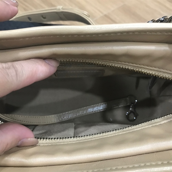 Túi Chanel Gab màu nude KG+