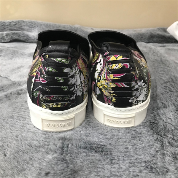 Giày Karl Lagerfeld Họa Tiết Size 39 KG+