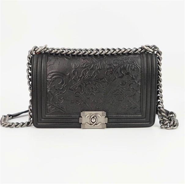 Túi Chanel đen in hình size 24 ++