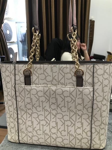 Túi CK Trắng Có Charm Hồng KG+