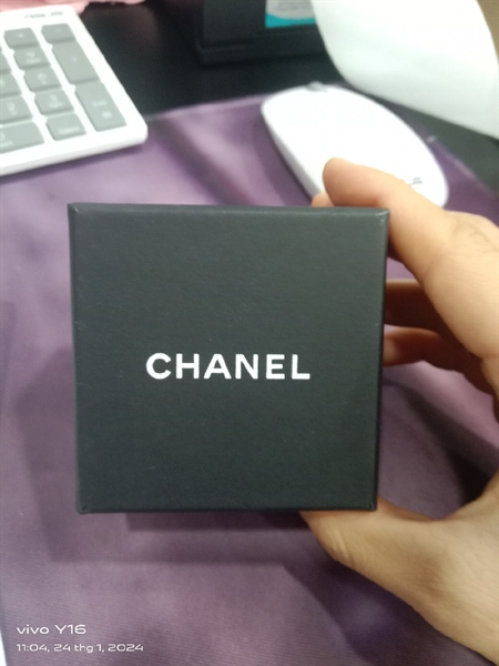 Bông Tai Chanel TRái Tim+