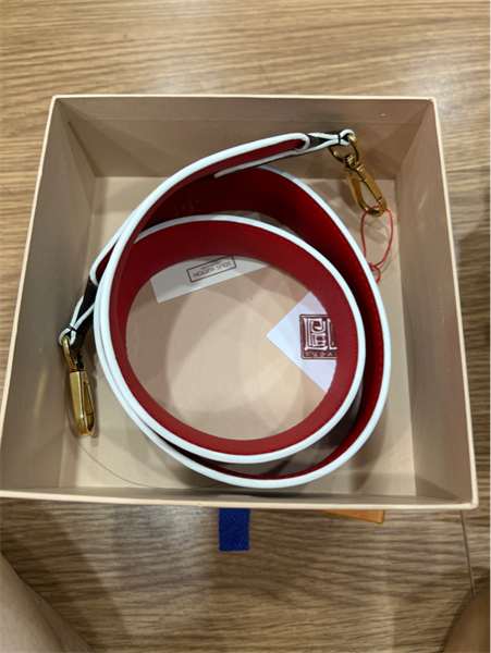 Strap LV hoa nâu lòng đỏ+