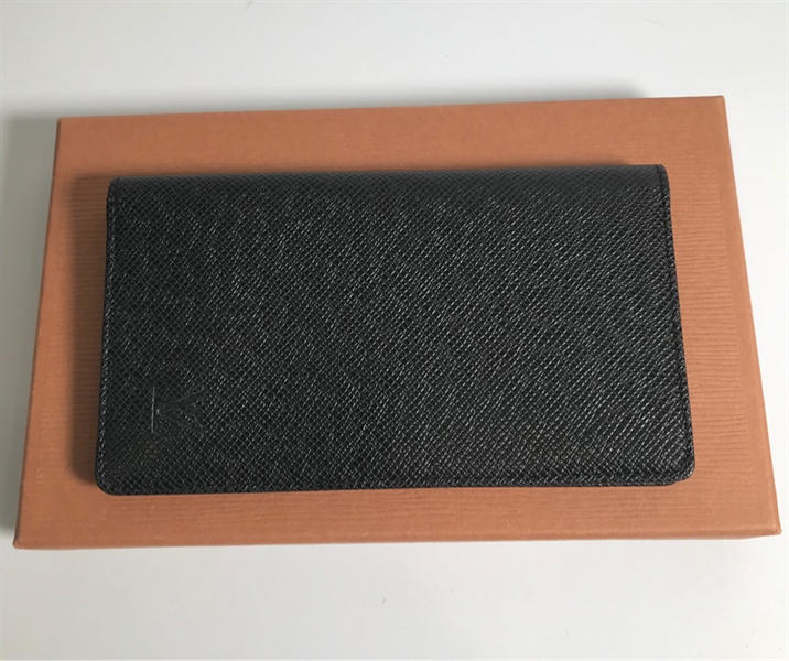 Ví Lv dài đen Nam KG+