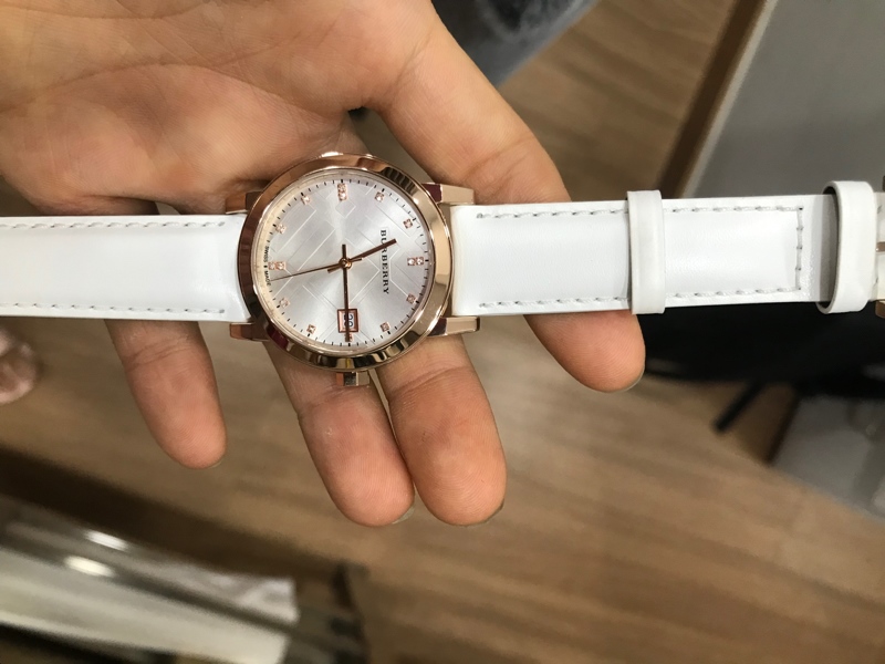 Đồng hồ BBR Quai Trắng 28inch KG+