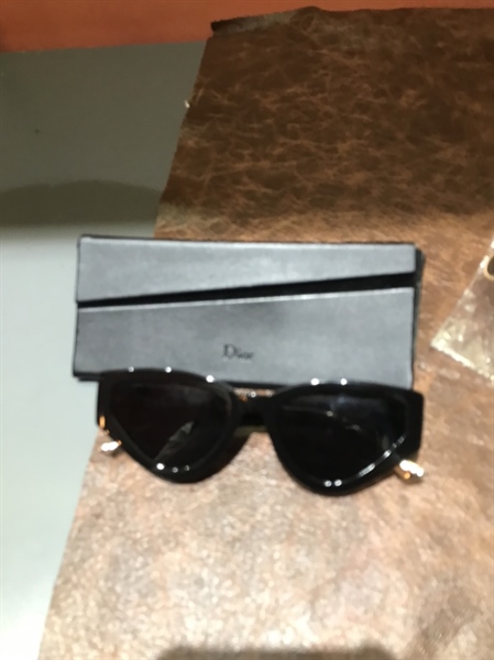 Mắt kính Dior VHVO246WDP mắt mèo đen +