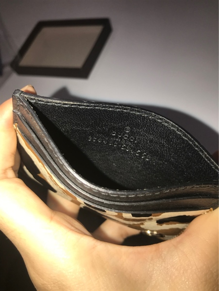 Ví GG nâu đen KG+