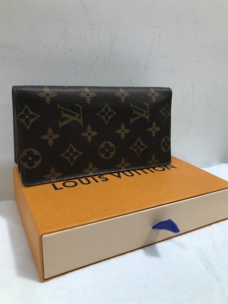 Ví LV Gập 2 Lòng Vàng Bò KG+